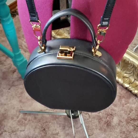 Circle crossbody bag - Picture 2 of 5